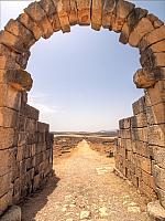 volubilis-ruins-archway