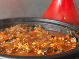 Tagine of beef, cooking