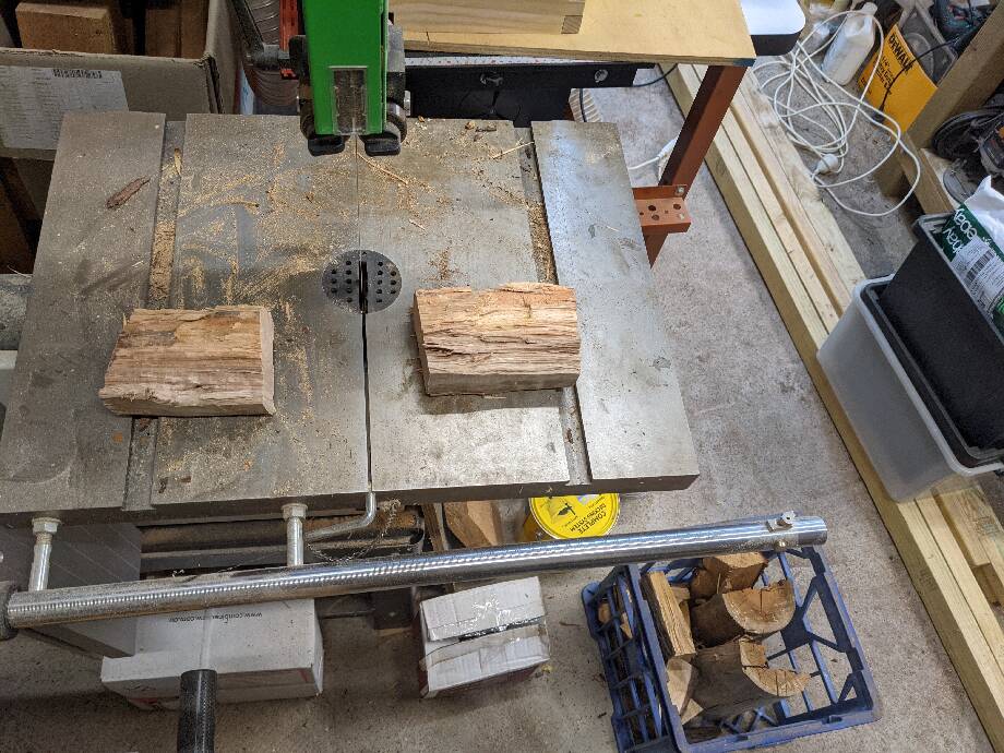 2021-11-14-bandsaw-cutting-firewood.jpg