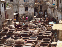 20120814-102-104-hdr-morocco-fes-tannery
